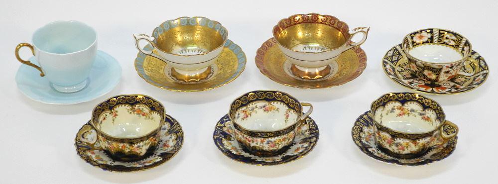 7 Teacups & Saucers. (1 of 3)