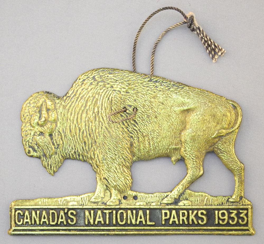 "Canada's National Park 1933" Badge, 4 1/8" Wide. (1 of 5)