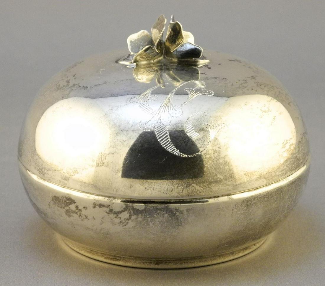 International Sterling Silver Round Box, 3 1/4" Diameter, 96 Grams. (1 of 3)