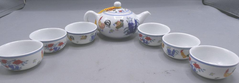 "Rooster Family" Teapot & Teacup Set, teapot 5 3/4" length. (1 of 3)