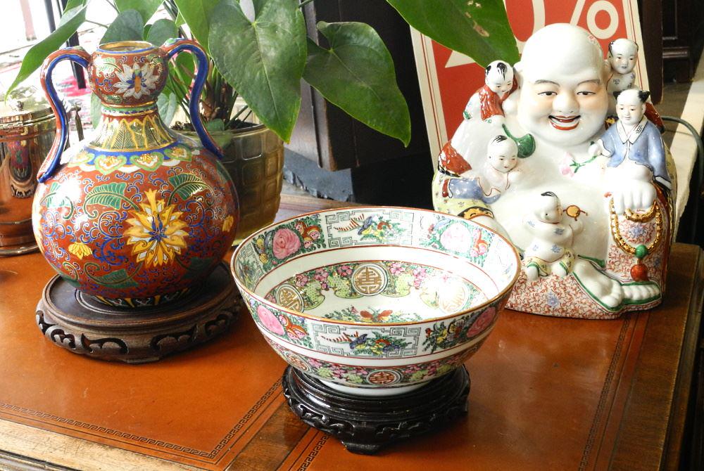 3 Chinese Ceramics: Buddha / Bowl / Garlic Head Vase. (1 of 1)