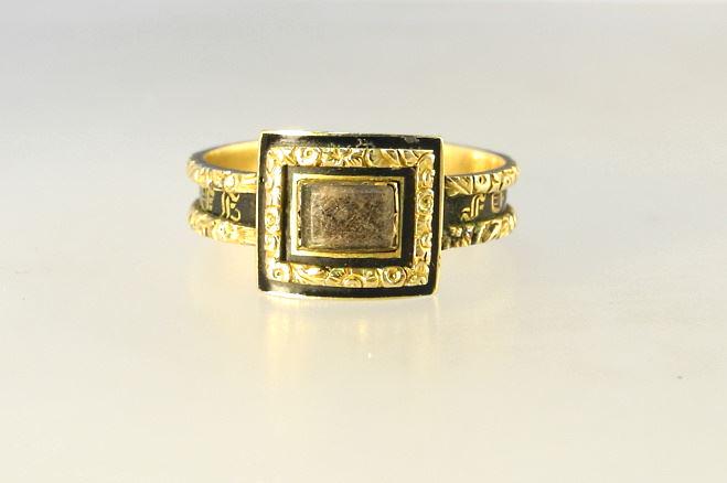 Geo IV 18K Yellow Gold & Enamel Mourning Ring, Dedicated 1826, Size 10 3/4", TW:5.15 Gram (1 of 13)