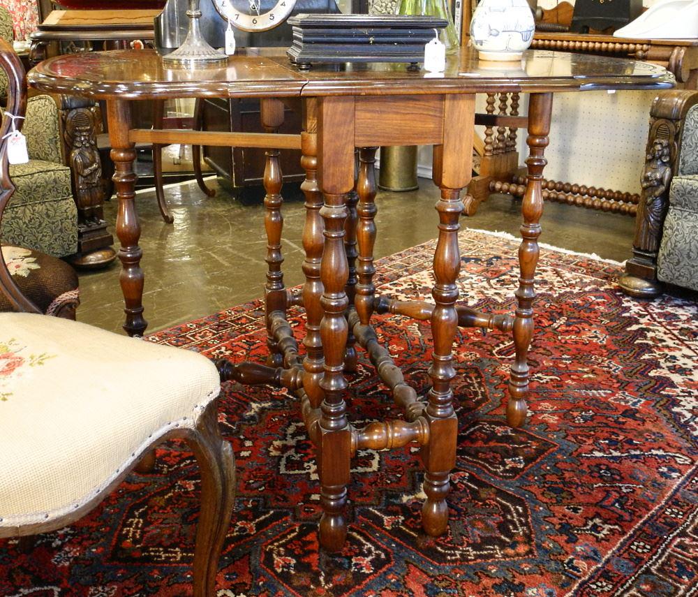 Walnut Drop-Leaf Wooden Table. (1 of 2)