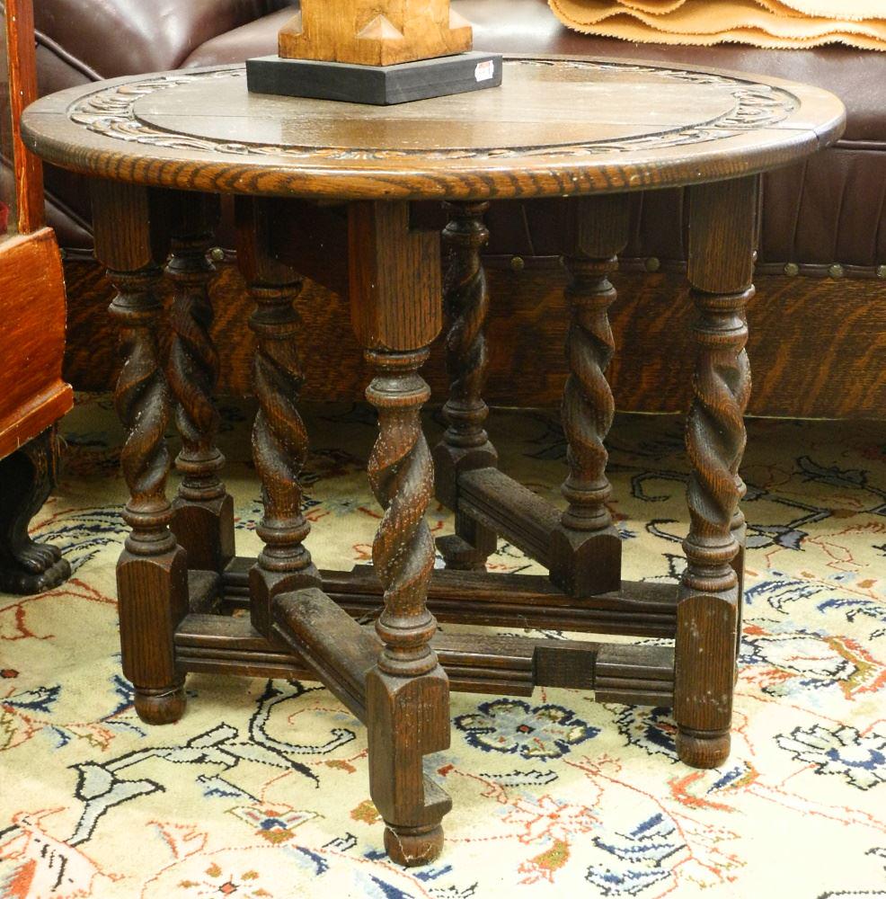 Small Carved Oak Drop Side Gateleg Table, 21 7/8" Wide. (1 of 2)