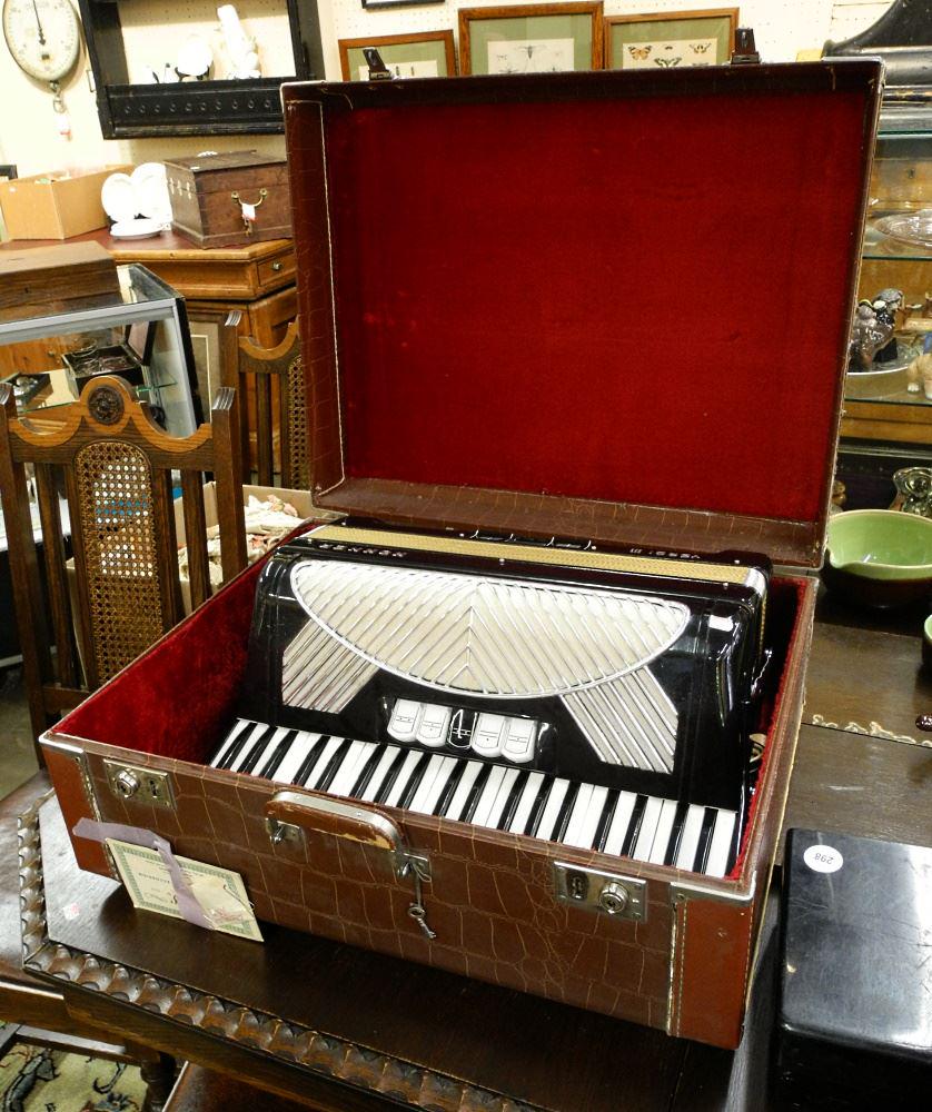 Hohner Accordion in Case. (1 of 3)