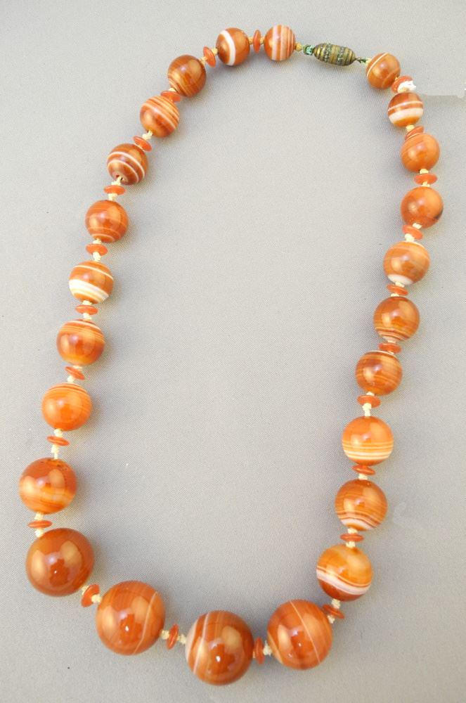 Banded Agate Graduated Bead Necklace, 16" Length. (1 of 1)