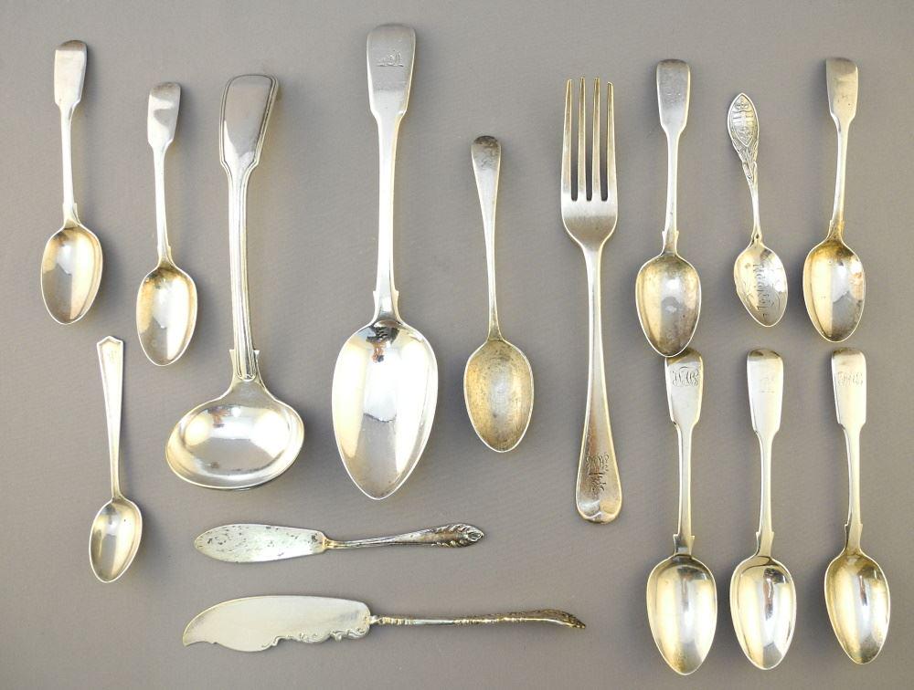 Collection of Sterling Silver & Silver Plate Cutlery Items. (1 of 3)