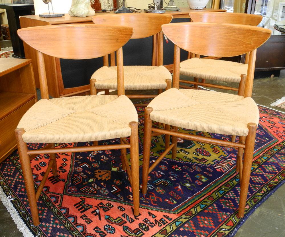 4 Danish Modern Teak Chairs, Design: Hvidt & Molgaard Nielsen. (1 of 7)