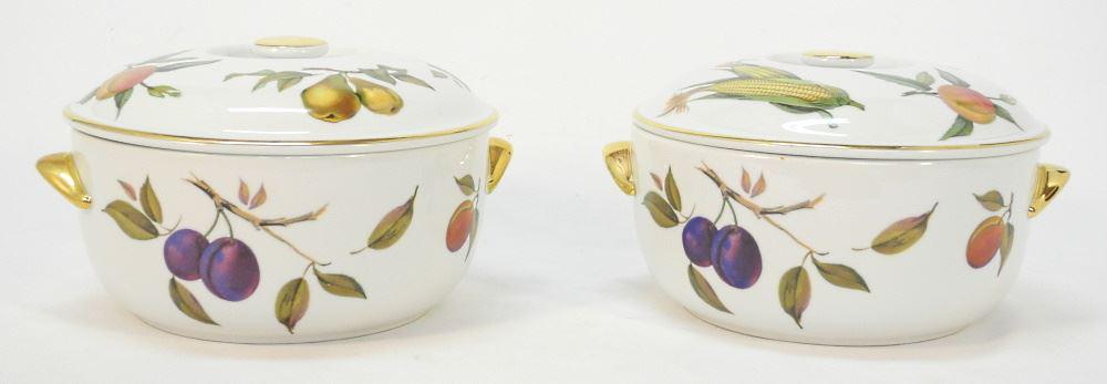 Pair of Royal Worcester Covered Serving Dishes, 10" Diameter. (1 of 5)