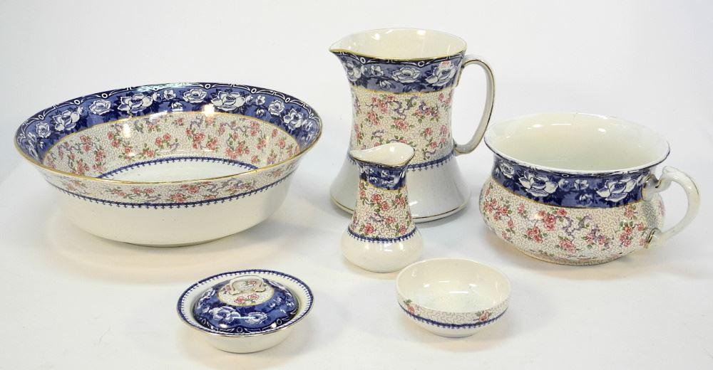 Khan Bisto England 6 piece Commode Set.: Khan Bisto England 6 piece Commode Set.