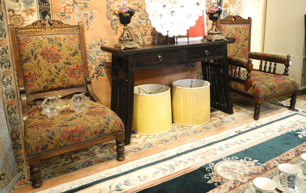 2 Late Victorian Fireside Chairs, With & Without Arms. (1 of 3)