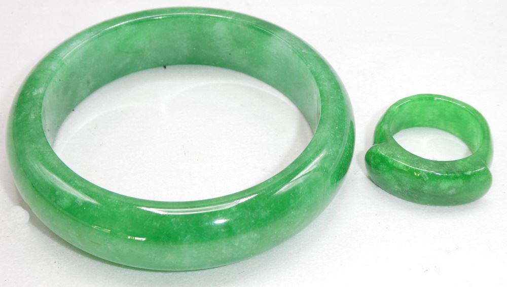 Burmese Green Jadeite Bangle & Ring. (1 of 2)
