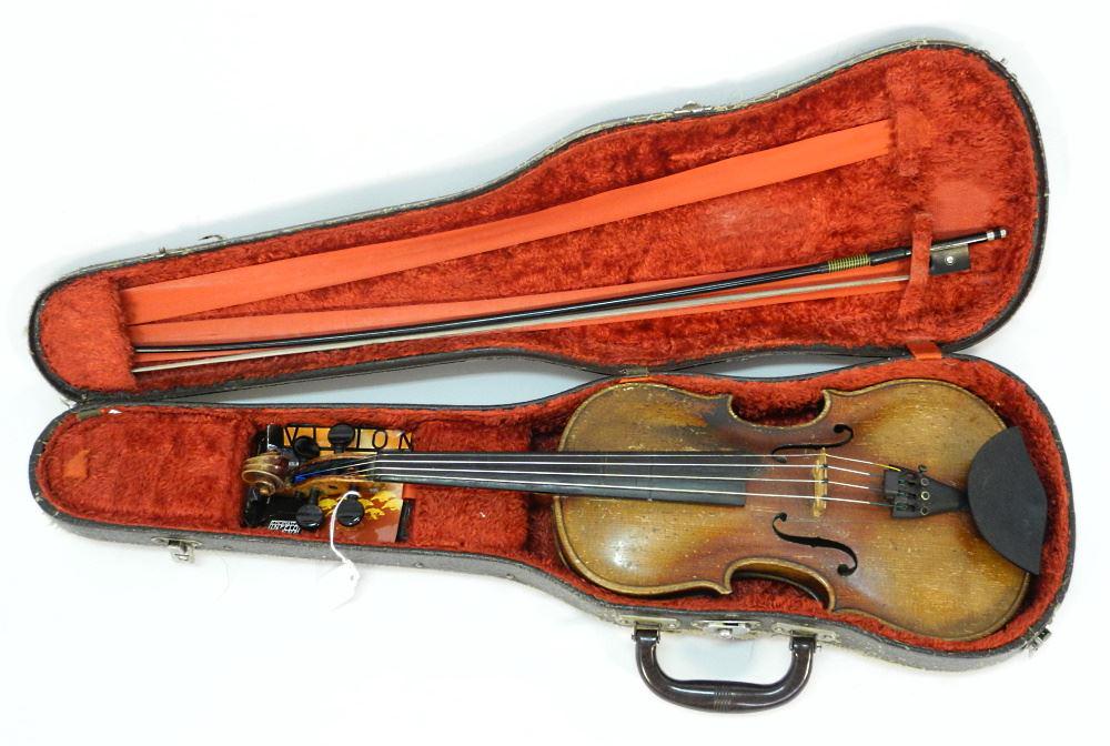 Violin signed Inside Oscar Heuig in Case, 23 1/2" Length. (1 of 2)