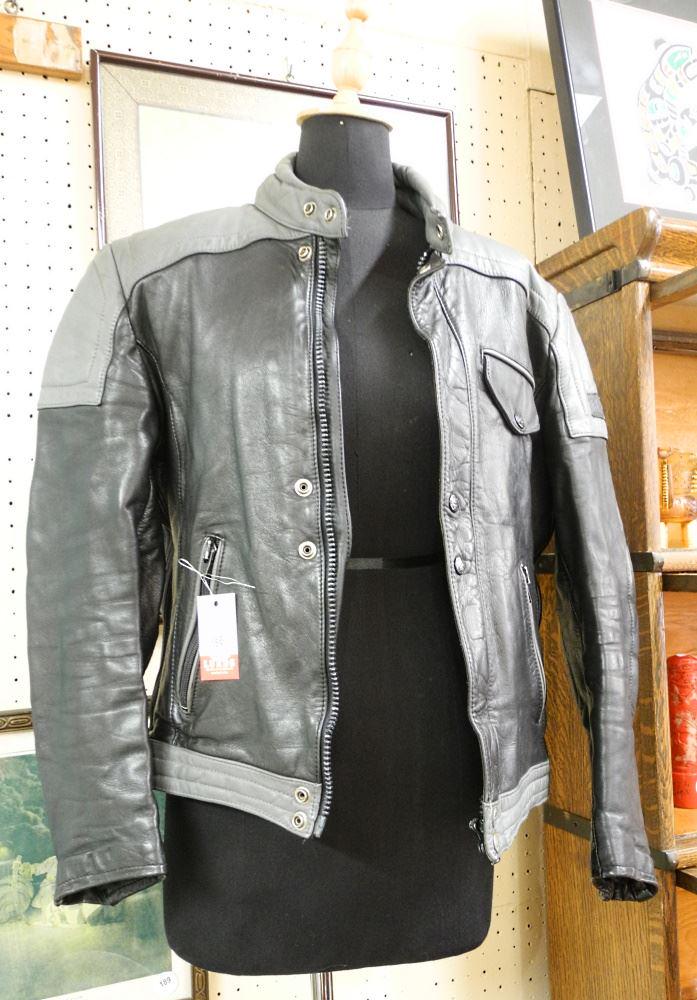 "Echtes Leder" Motorcycle Jacket, Ladies Small. (1 of 2)