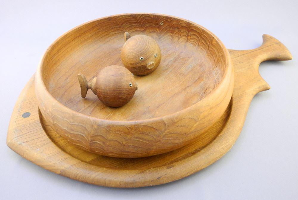 Group of Danish Modern-Style Teak Homewares: Fish Tray, Bowl (91/2"D), Fish Salt & Pepper. (1 of 4)
