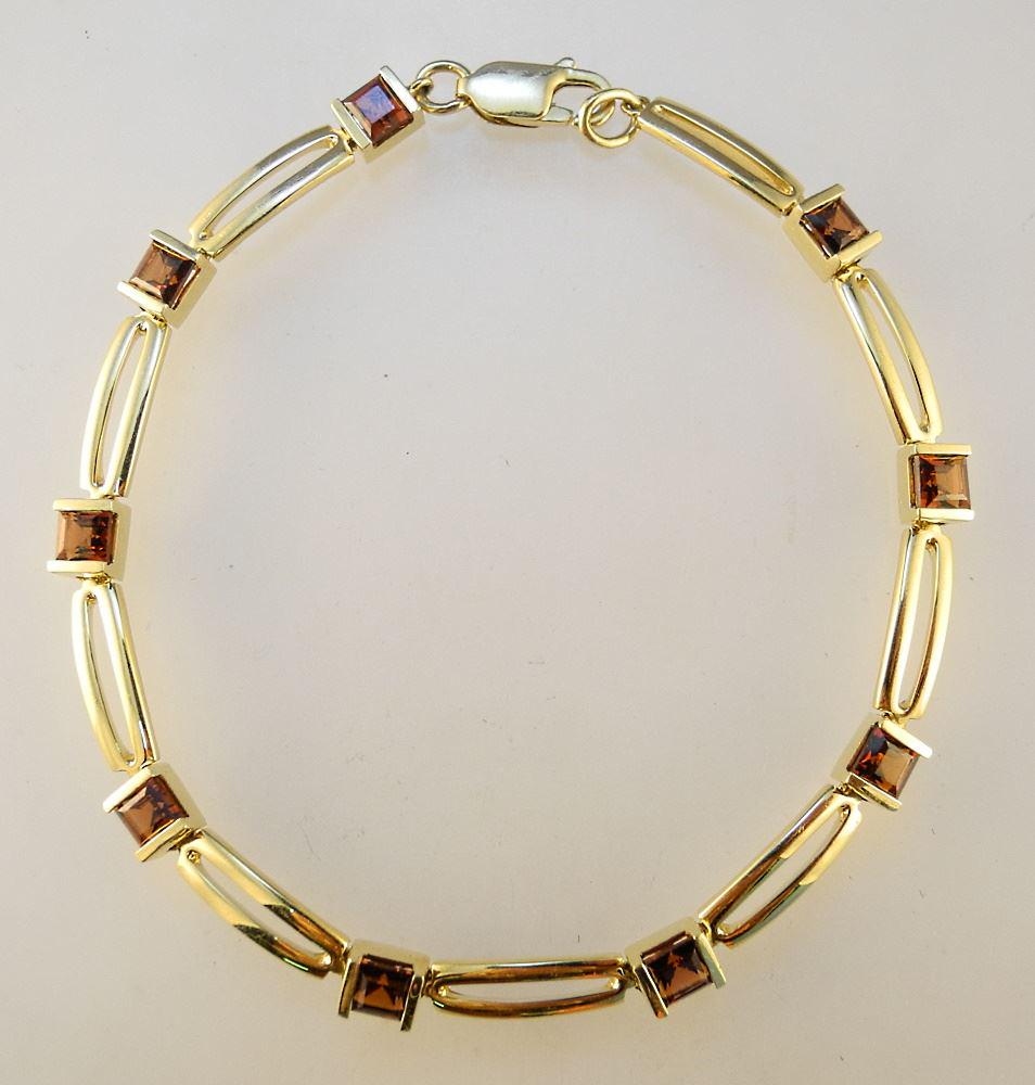 14K (Marked) Yellow Gold & Garnet Bracelet, 7 1/2" Length, TW:10.2 Grams. (1 of 2)