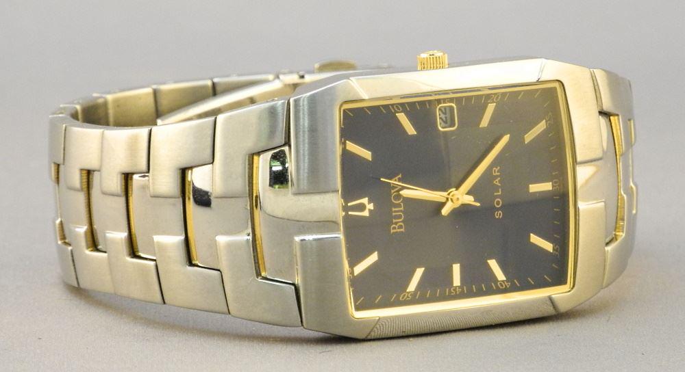 Bulova Solar Stainless Steel Gent's Wristwatch. (1 of 4)