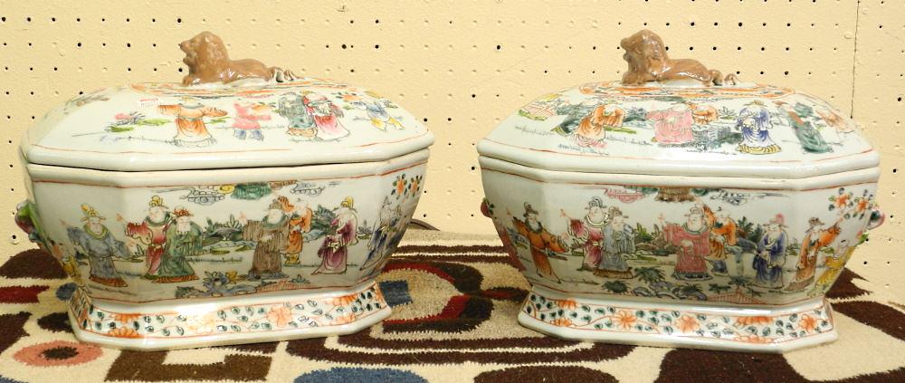 Pair of Chinese Polychrome Enamelled Porcelain Export-Style Tureens, 12 1/2" Wide. (1 of 3)