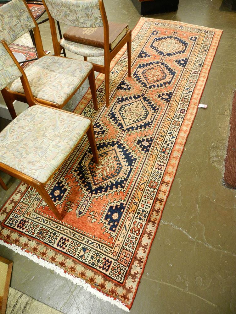 Sarab Runner, Approximately 10'1" x 3'3". (1 of 2)