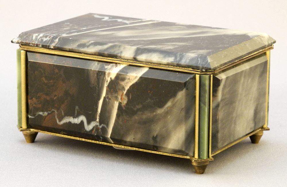 Black Agate Jewelery Box, 4 1/8" wide. (1 of 5)
