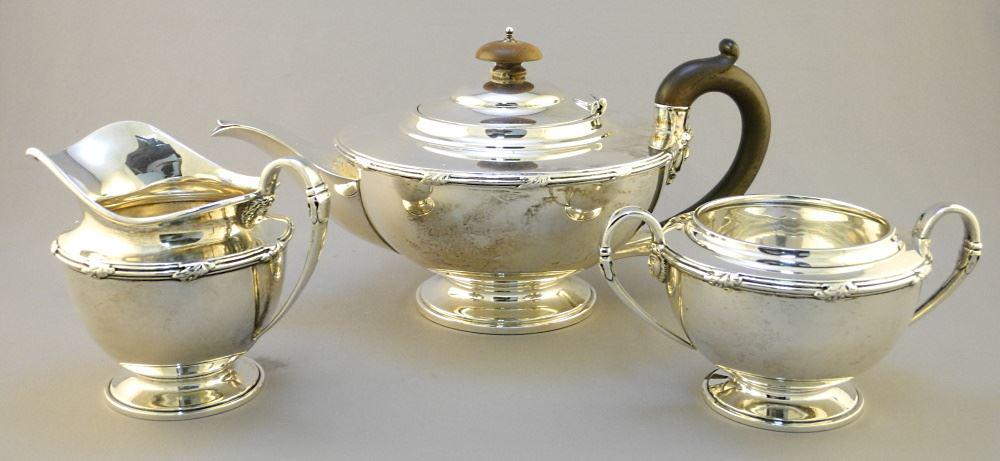 3 Pieces of Birks Hallmarked Sterling Silver Tea Set, 1293 Grams. (1 of 7)