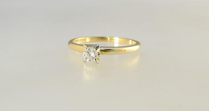 14K (Marked) Yellow Gold Solitaire Ring, Size 6, TW:2.15 Grams.: 14K (Marked) Yellow Gold Solitaire Ring, Size 6, TW:2.15 Grams.