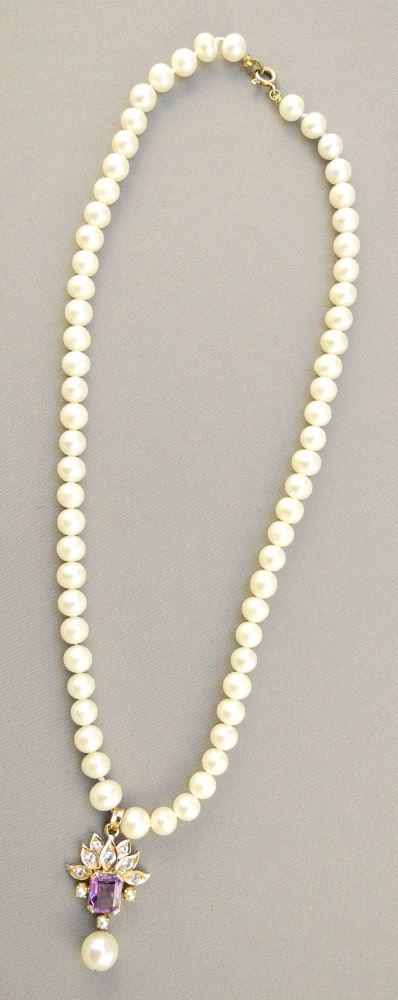 Uniform Pearl (7mm) Necklace with Hallmarked 9K Clasp & 14K Yellow Gold Pendant, 16".: Uniform Pearl (7mm) Necklace with Hallmarked 9K Clasp & 14K Yellow Gold Pendant, 16".