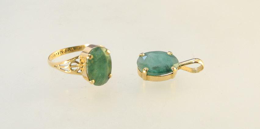2 Pieces of Emerald Jewellery: Pendant & Ring. (1 of 2)