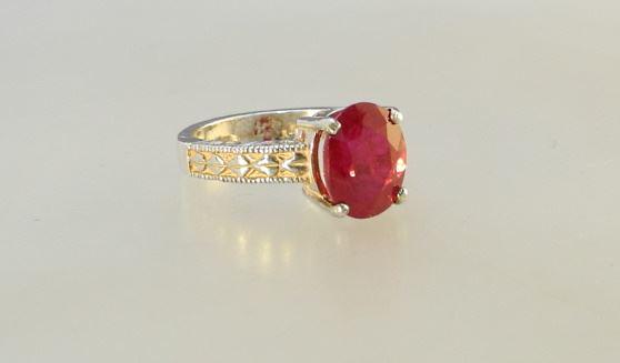 5.08Ct Natural Ruby & Sterling Silver Ring. (1 of 4)