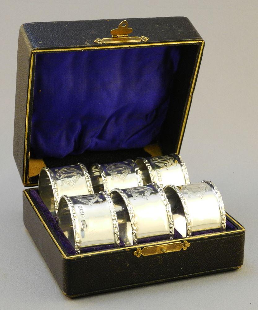 Set of 6 Cased Sterling Silver Napkin Rings, Sheffield 1899. (1 of 9)