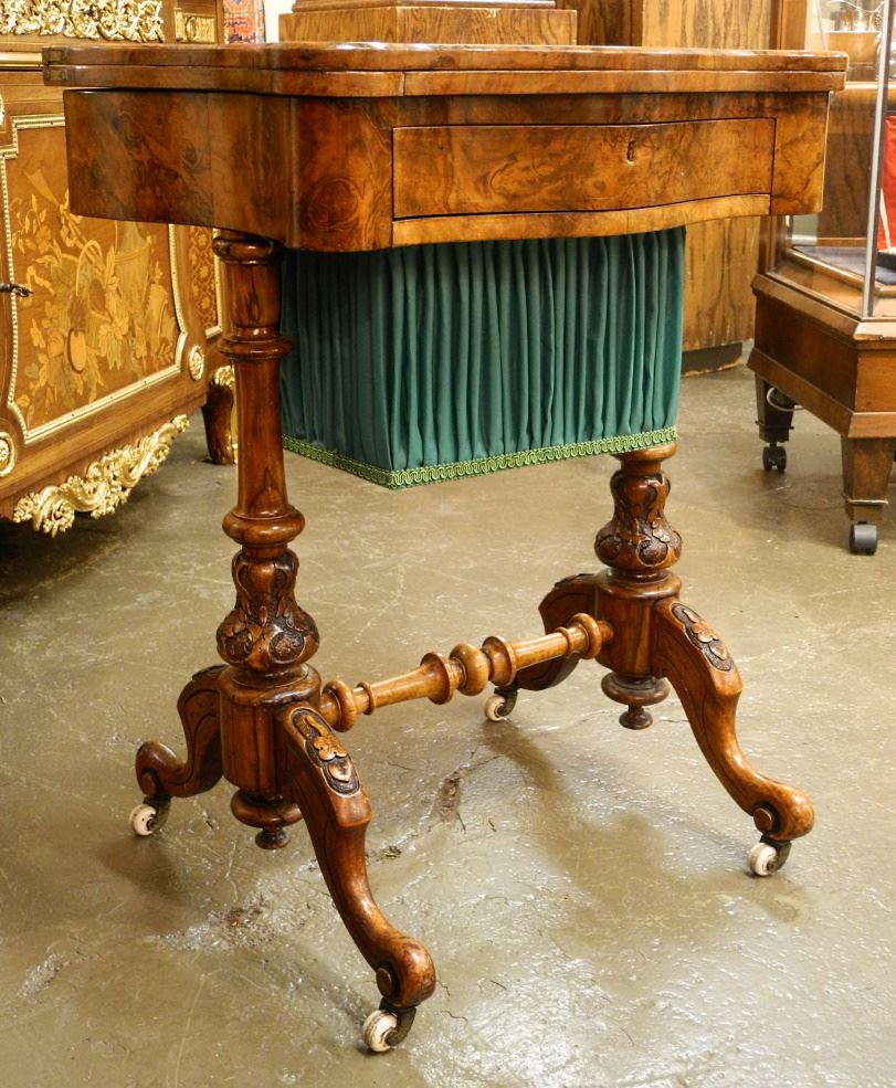 Mid 19th Century Walnut Fold Over Work Table, 28 3/4" High. (1 of 7)