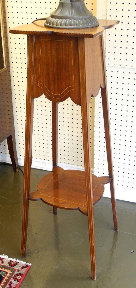 Edwardian Inlaid Mahogany Torchiere, 36 1/4" High.: Edwardian Inlaid Mahogany Torchiere, 36 1/4" High.