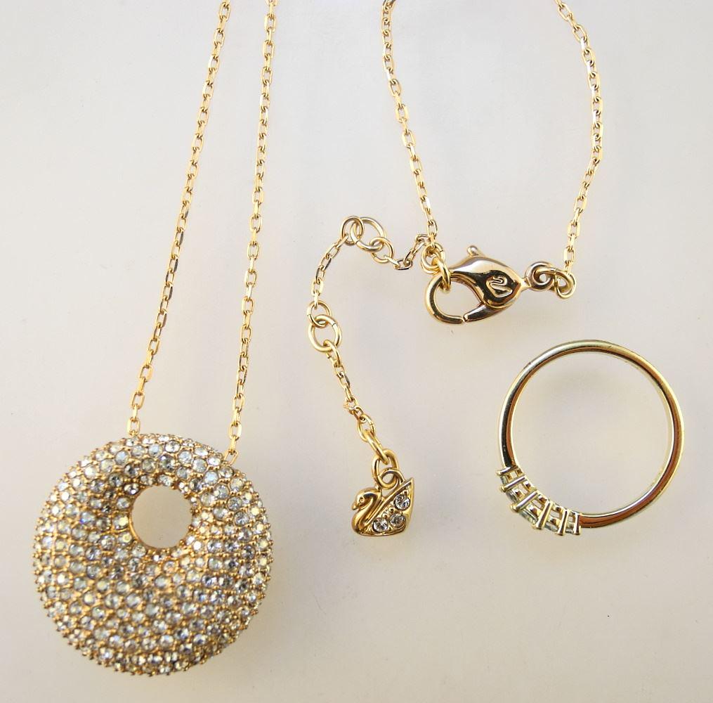Swarovski Crystal Necklace & Ring. (1 of 4)