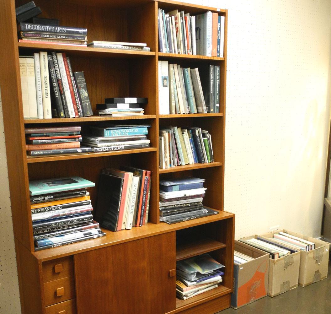 Collection of Art Glass Reference Books, Various Titles & Subjects, Huge Weight Noted (1 of 3)