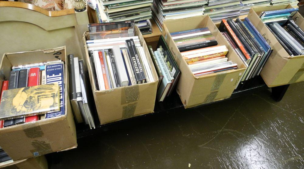 Collection of Glass Art & Design Reference Books & Journals, Various Titles, Huge Weight Noted (1 of 3)