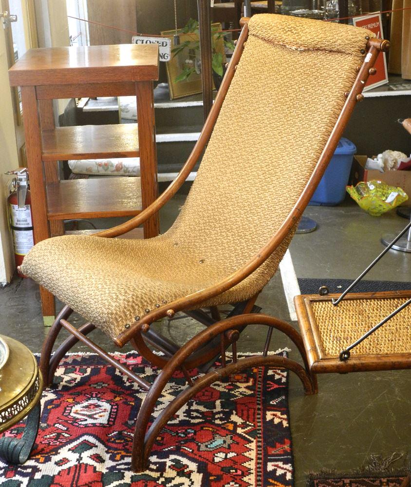 19th Century Bentwood Platform Rocking Chair.: 19th Century Bentwood Platform Rocking Chair.
