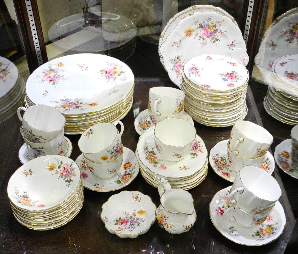 Set of Royal Crown Derby "Derby Posies" Dinner China: Set of Royal Crown Derby "Derby Posies" Dinner China