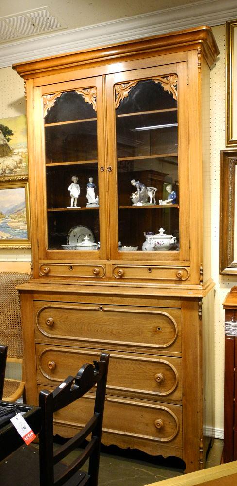 19th Century Walnut Bookcase. (1 of 3)