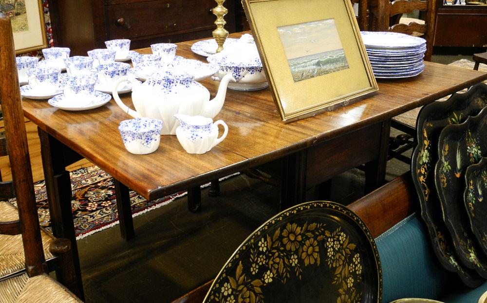 Antique Mahogany Drop Side Table. (1 of 1)
