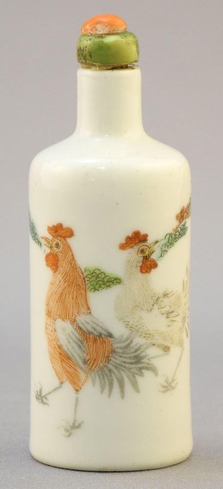 Chinese Porcelain "Chickens" Snuff Bottle, Daoguang Mark 2 3/4"H.: Chinese Porcelain "Chickens" Snuff Bottle, Daoguang Mark 2 3/4"H.