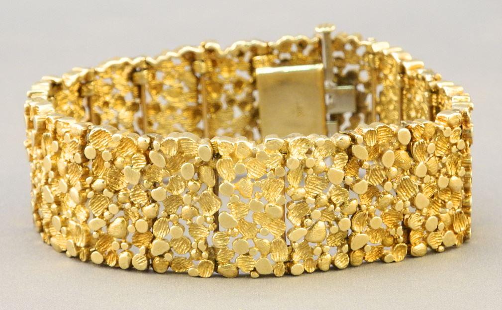 14K Gold Link Bracelet, 21mm x 7" With Textured Nugget Style Finish, 55.8 grams. (1 of 10)