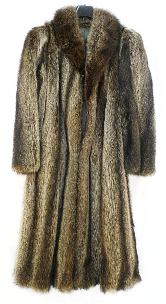 3 Quarter Length Fur Coat, Size M. (1 of 4)