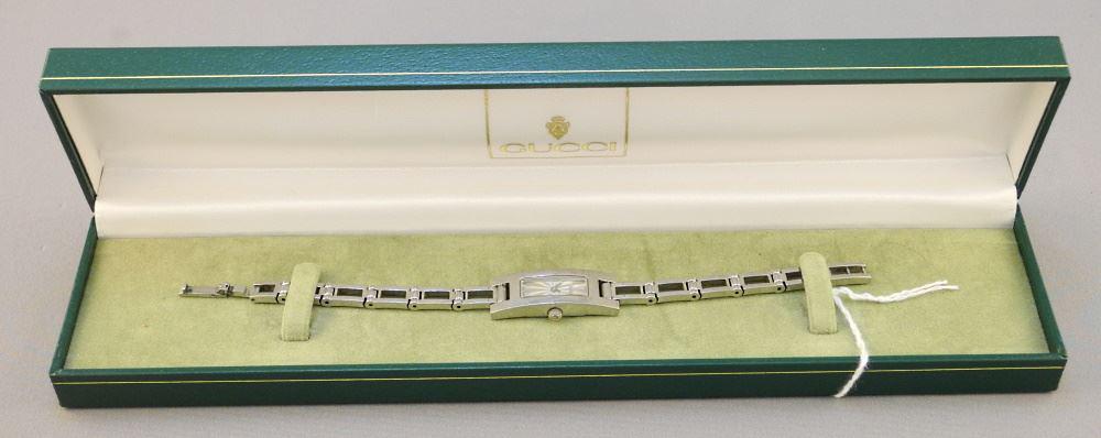 Gucci Lady's Wristwatch in Case. (1 of 3)