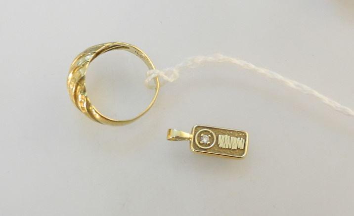 10K Gold Ring & 10K Gold Pendant With Stone, Size 4 1/2, Total Weight 3.35 Grams. (1 of 3)