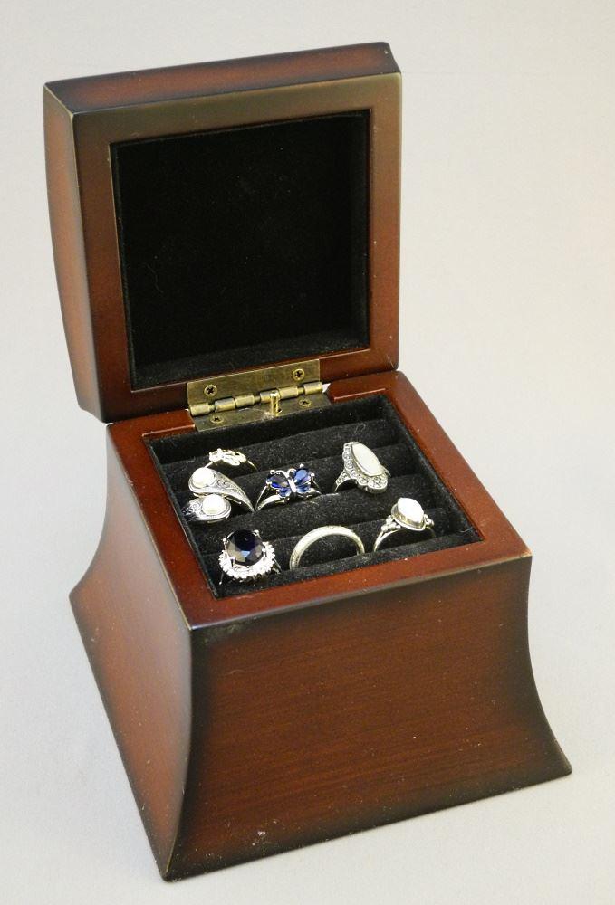 Bombay Musical Ring Box with 6 Sterling Rings. (1 of 2)