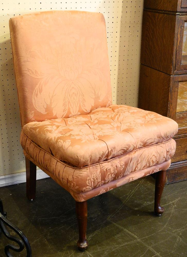 Early 20th Century Tufted Side Chair.: Early 20th Century Tufted Side Chair.