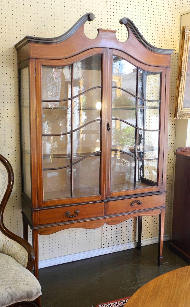 Edwardian Inlaid Mahogany Display Cabinet.: Edwardian Inlaid Mahogany Display Cabinet.