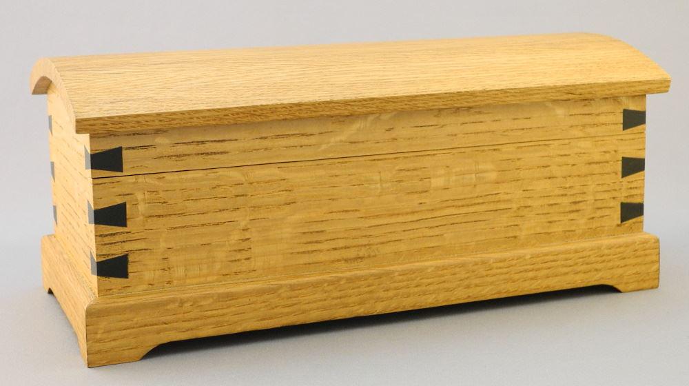 Finely Jointed White Oak Box by Cliff Davis, 4 1/2" X 10 1/8" X 5". (1 of 5)