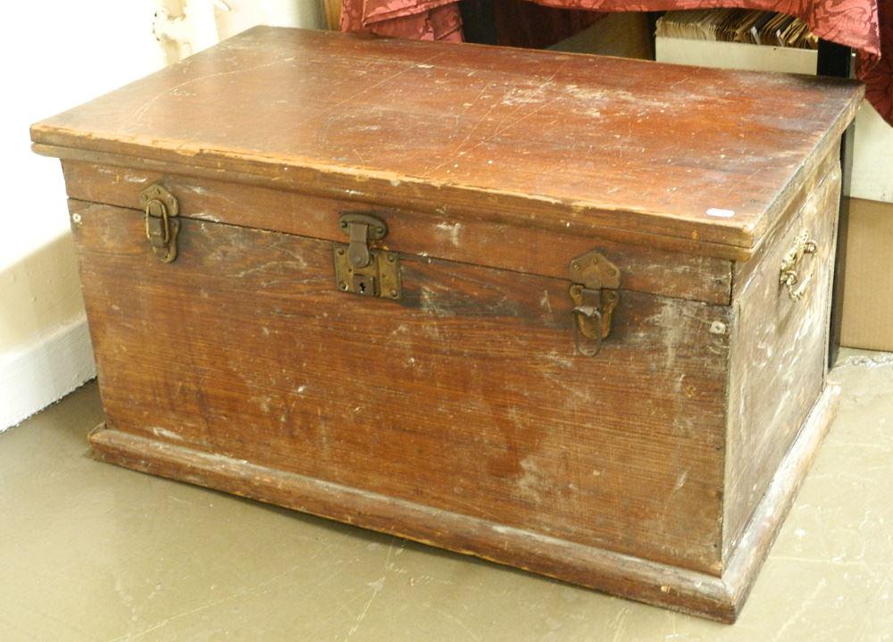 Vintage Cedar Trunk 30 1/2" Wide. (1 of 1)
