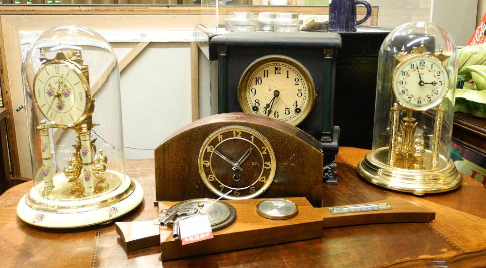 Group of Clocks, 2 Under Dome, 2 Mantle & Barometer (1 of 2)